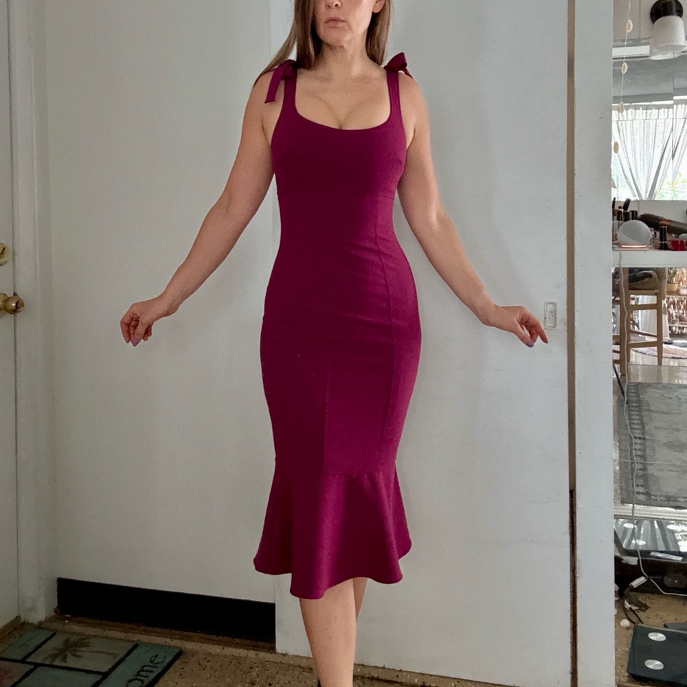 Likely Magenta Sleeveless Midi Dress